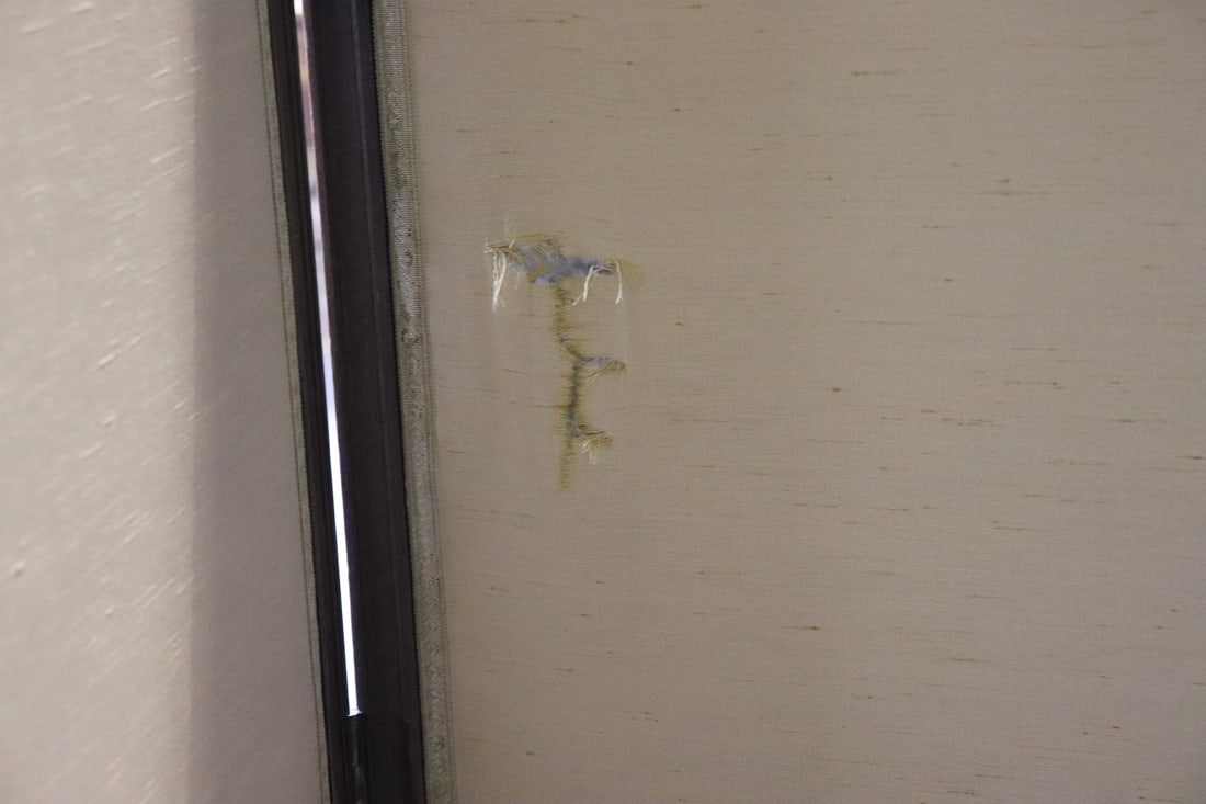 4 PANEL NEEDLEPOINT SCREEN DIVIDER - 16