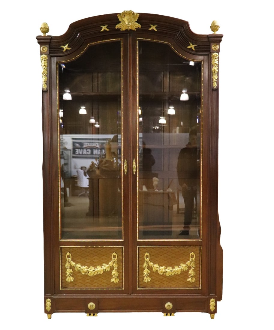 LOUIS XVI STYLE GILT BRONZE & MAHOGANY VITRINE DISPLAY CABINET (1 of 12)