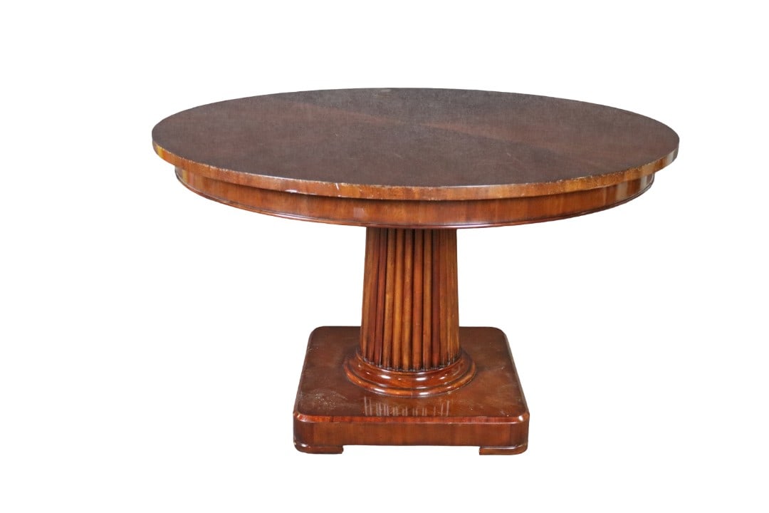 SIGNED RALPH LAUREN DINING TABLE: Mahogany. 30 1/4" h x 50" diameter.