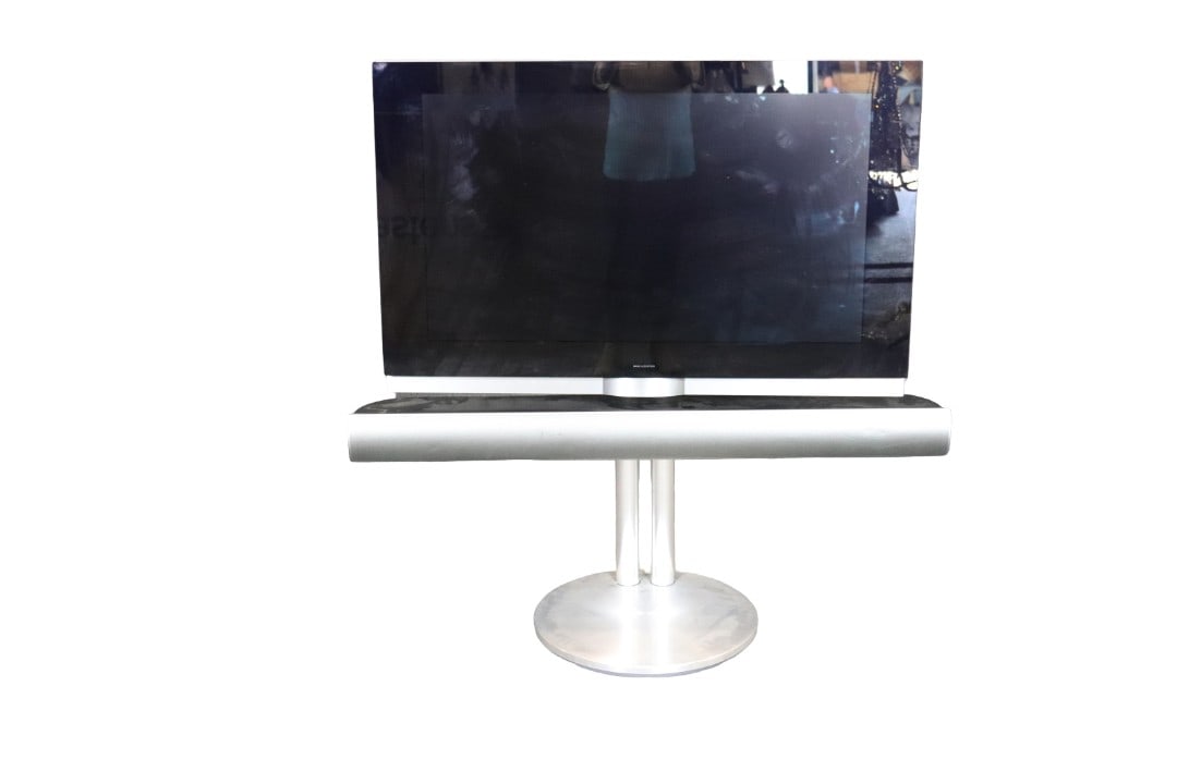 BANG & OLUFSEN TELEVISION (1 of 10)