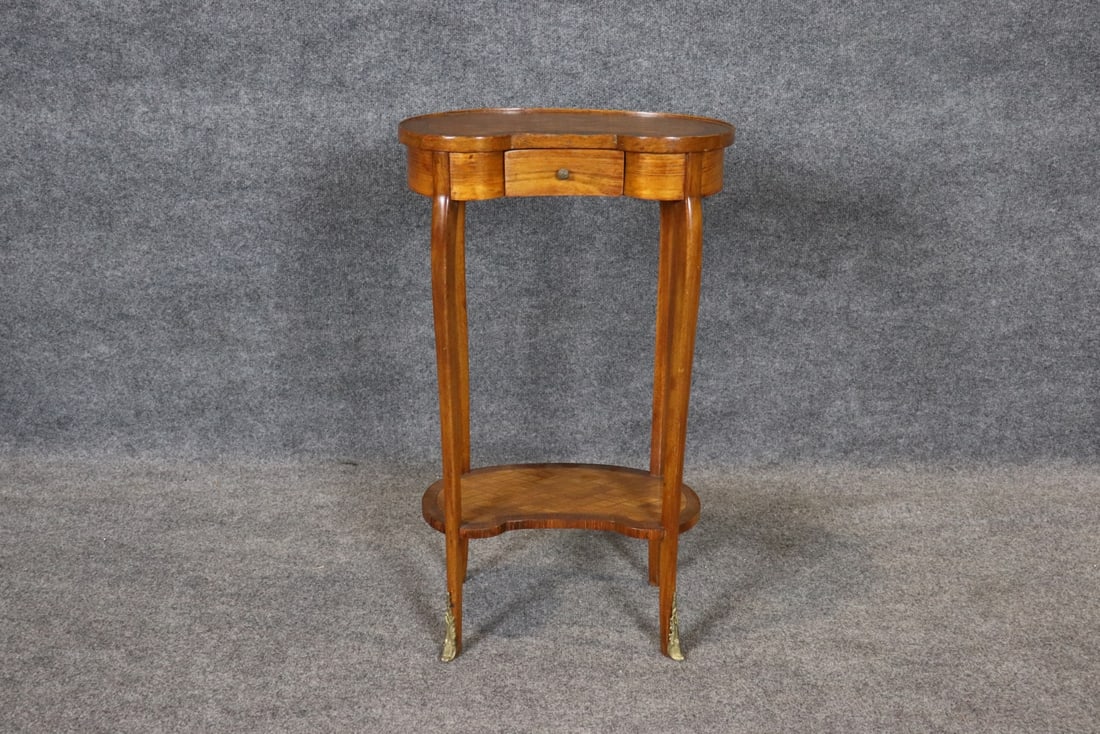 KIDNEY SHAPED TABLE - 2