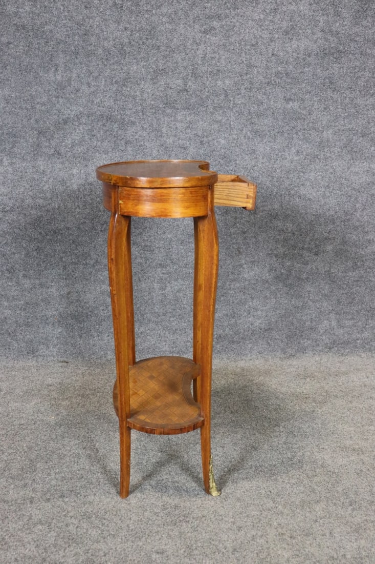 KIDNEY SHAPED TABLE - 4