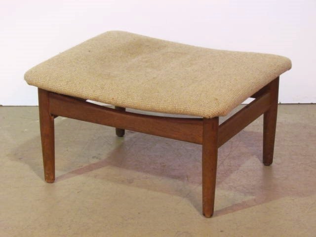 FINN JUHL TEAK OTTOMAN: Good condition. Lightly soiled fabric. 13"h. x 24"w. x 20"d.