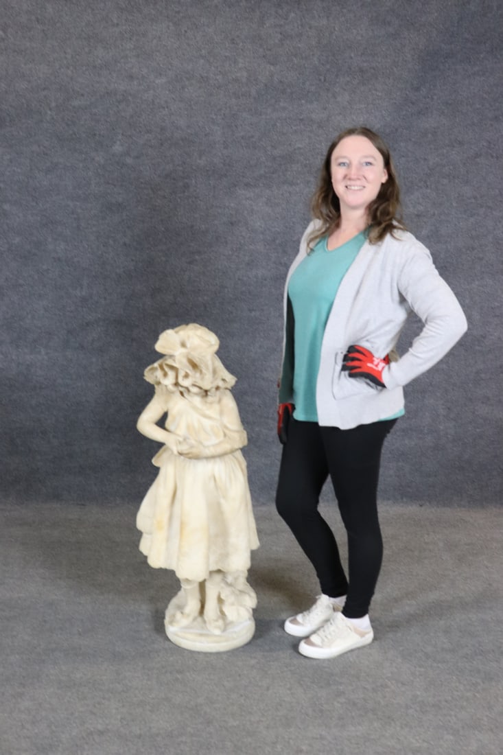MARBLE STATUE LADY - 2