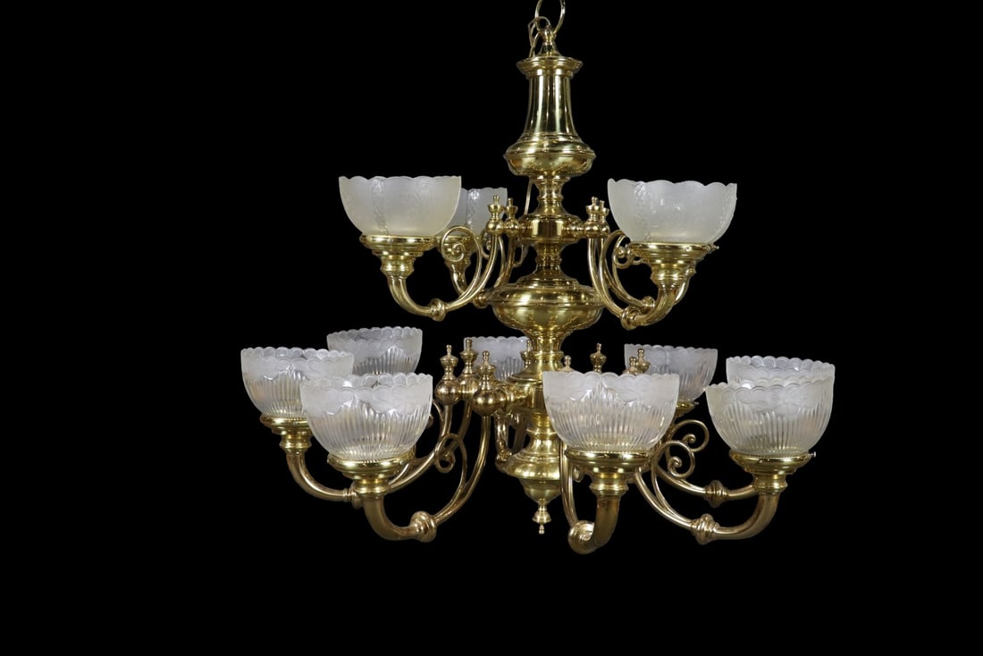 VICTORIAN 12 ARM CHANDELIER (1 of 10)