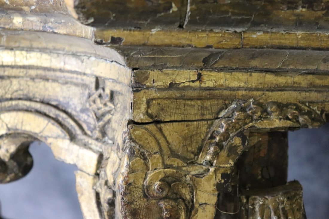 WALL HANGING CONSOLE - 6