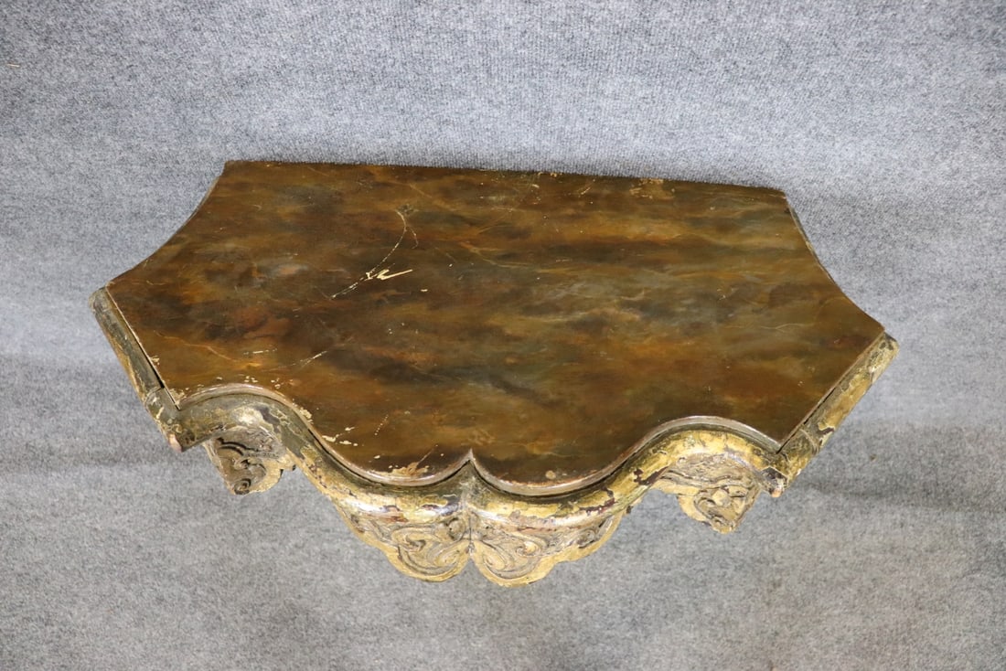 WALL HANGING CONSOLE - 7