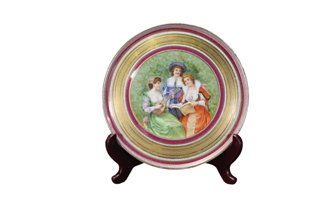 ROYAL VIENNA STYLE PORCELAIN CABINET PLATE (1 of 8)