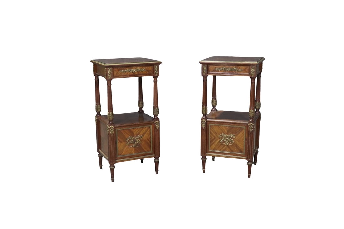 PAIR LOUIS XVI LINKE QUALITY NIGHT STANDS (1 of 16)