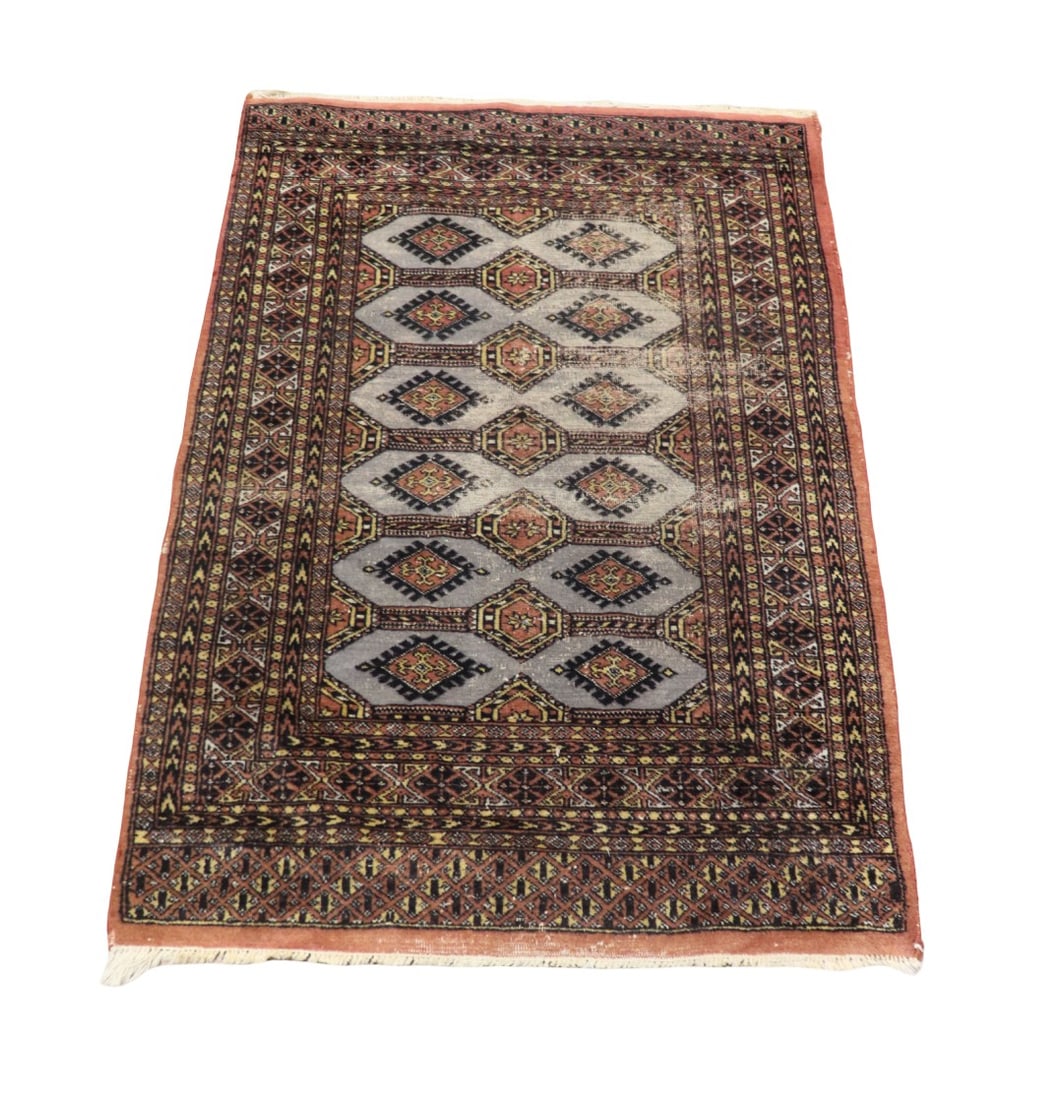 MULTICOLORED THROW RUG