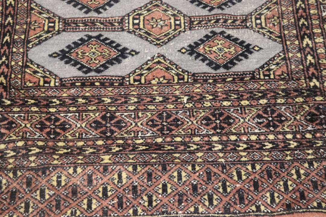 MULTICOLORED THROW RUG - 3