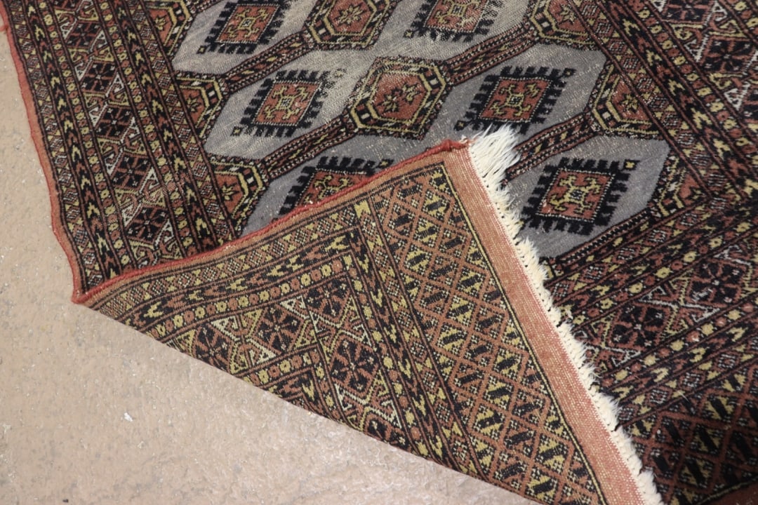 MULTICOLORED THROW RUG - 8