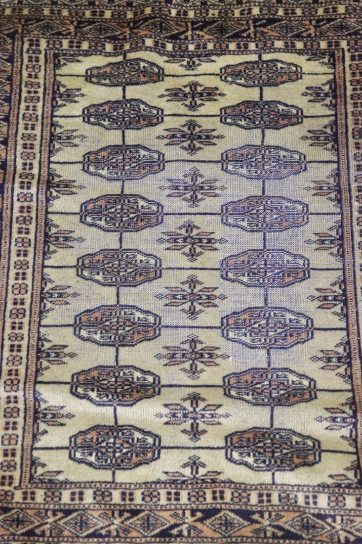 MULTICOLORED THROW RUG - 4
