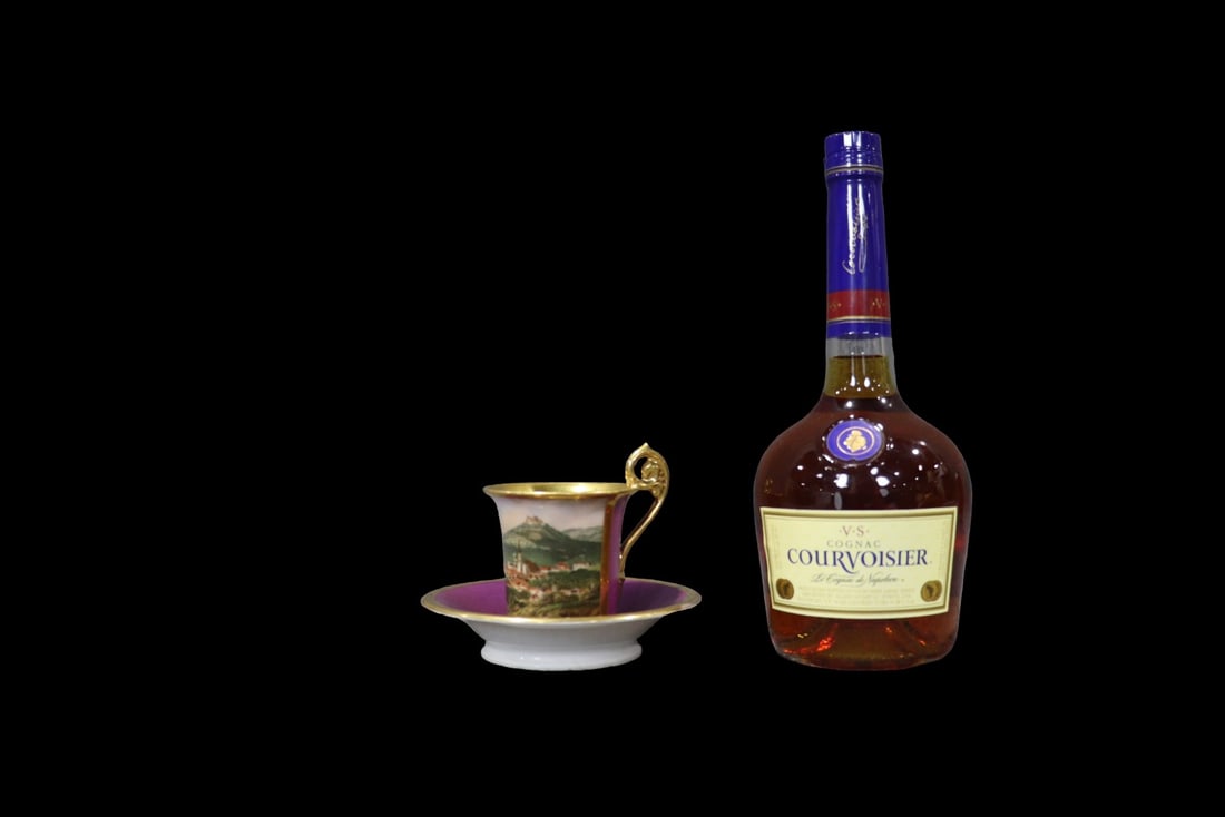 IMPERIAL RUSSIAN PORCELAIN & GILT CUP & SAUCER (1 of 8)