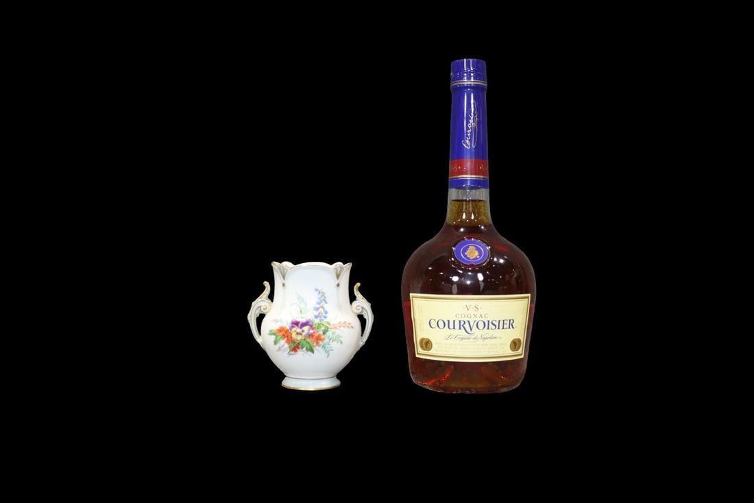 IMPERIAL RUSSIAN ALEXANDER III SMALL VASE (1 of 9)