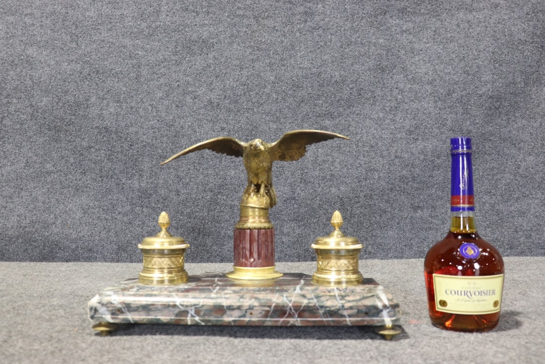 MARBLE INKWELL WITH EAGLE - 2