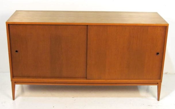 PAUL McCOBB PLANNER GROUP MAPLE SIDEBOARD: Excellent condition. 33 1/4"h. x 60"w. x 18 1/4"d.