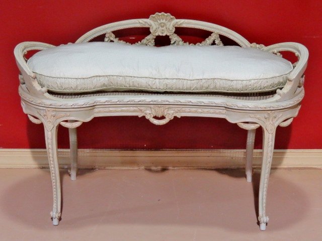 LOUIS XV STYLE PAINT DECORATED VANITY WINDOW BENCH: Caned seat. Distress paint. 24"h. x 41"w. x 19"d.