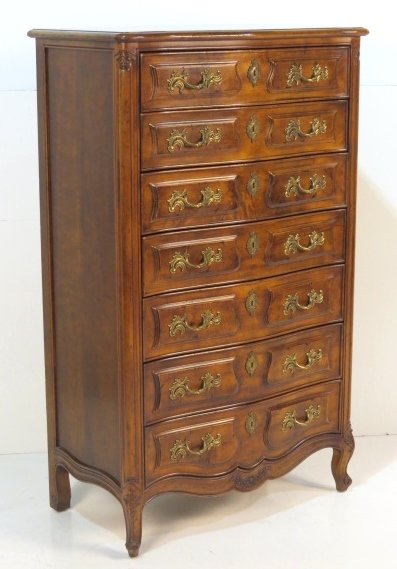 HENREDON VILLANDRY FRENCH PROVENCIAL STYLE CHEST: Excellent condition. 56 1/2"h. x 34"w. x 19"d.