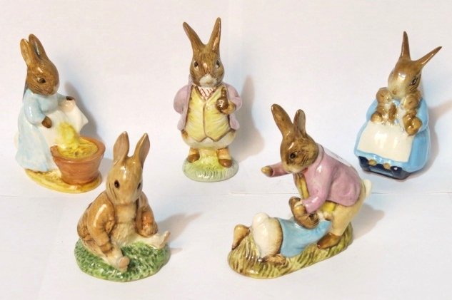 5 ROYAL DOULTON BEATRIX POTTER FIGURINES "MR. BENJAMIN: Very good condition. Largest 5"h.