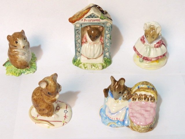 5 ROYAL ALBERT BEATRIX POTTER FIGURINES "MISS DORMOUSE": Very good condition. Largest 4 1/2"h.