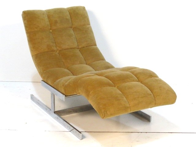 MILO BAUGHMAN CHROME BASE CHAISE LOUNGE: Chrome metal base. Very good condition. 32"h. x 26"w. x 56"d.