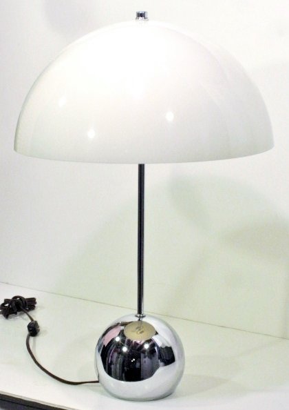 1960's MODERN SPACE AGE CHROME TABLE LAMP: Plastic shade. Very good condition. 20"h. x 13 1/2"diameter shade.