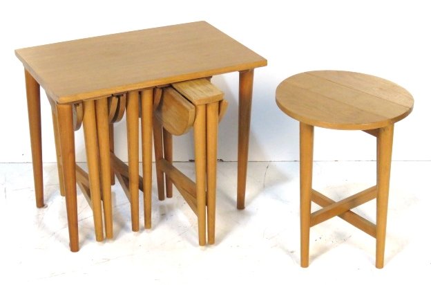5pc. MID CENTURY MODERN NESTING TABLES: 5 pc. set of nesting tables. 20 1/4"h. x 25"w. x 16 5/8"d.