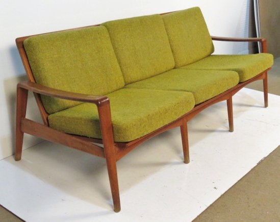 ARNE WAHL IVERSEN DANISH MODERN TEAK SOFA: Arne Wahl Iversen teak sofa. 28"h. x 72"w. x 28 1/2"d.