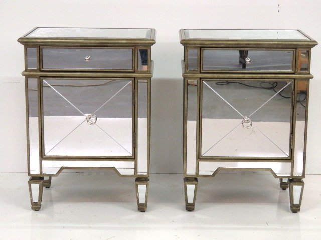 Pair HOLLYWOOD REGENCY STYLE MIRRORED STANDS (1 of 5)