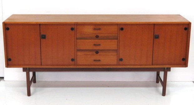 ITALIAN MODERN TEAK SIDEBOARD (1 of 2)