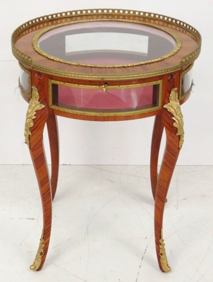 FRENCH STYLE VITRINE WITH ORMOLU (1 of 3)
