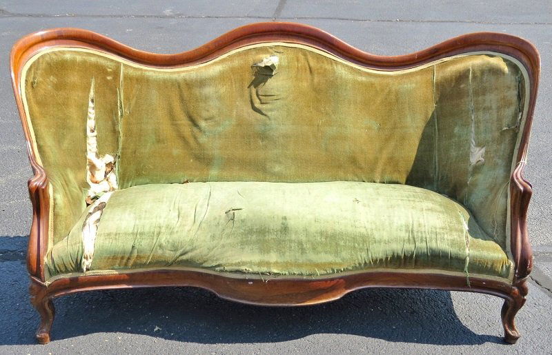 VICTORIAN LAMINATED ROSEWOOD SOFA att. BELTER MEEKS (1 of 7)