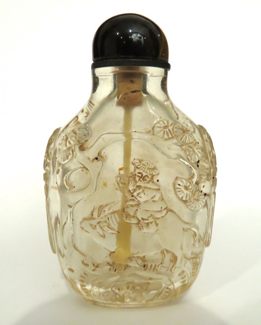 CHINESE CARVED QUARTZ SNUFF BOTTLE (1 of 5)