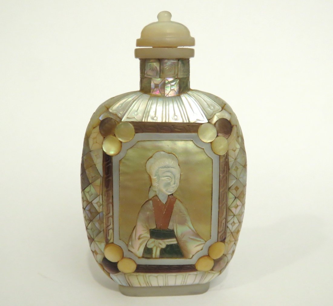CHINESE MOTHER OF PEARL SNUFF BOTTLE (1 of 6)