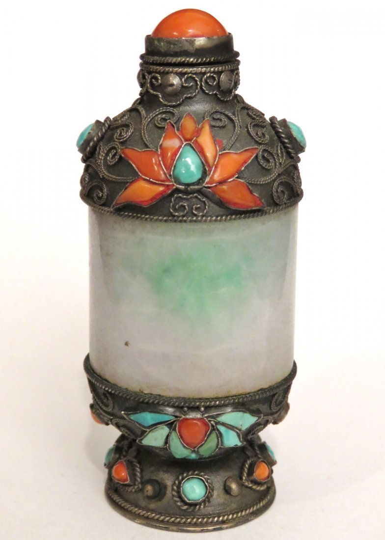 CHINESE SILVER & JADE SNUFF BOTTLE (1 of 7)