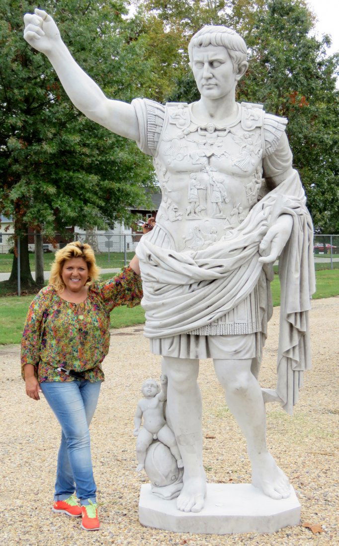 9 FOOT MARBLE STATUE OF AUGUSTUS OF PRIMA PORTA (1 of 10)