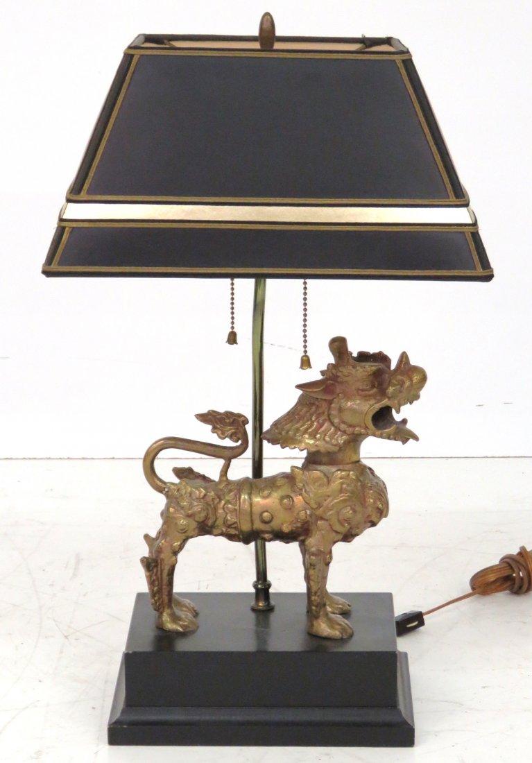 MID CENTURY BRONZE FOO DOG TABLE LAMP (1 of 4)