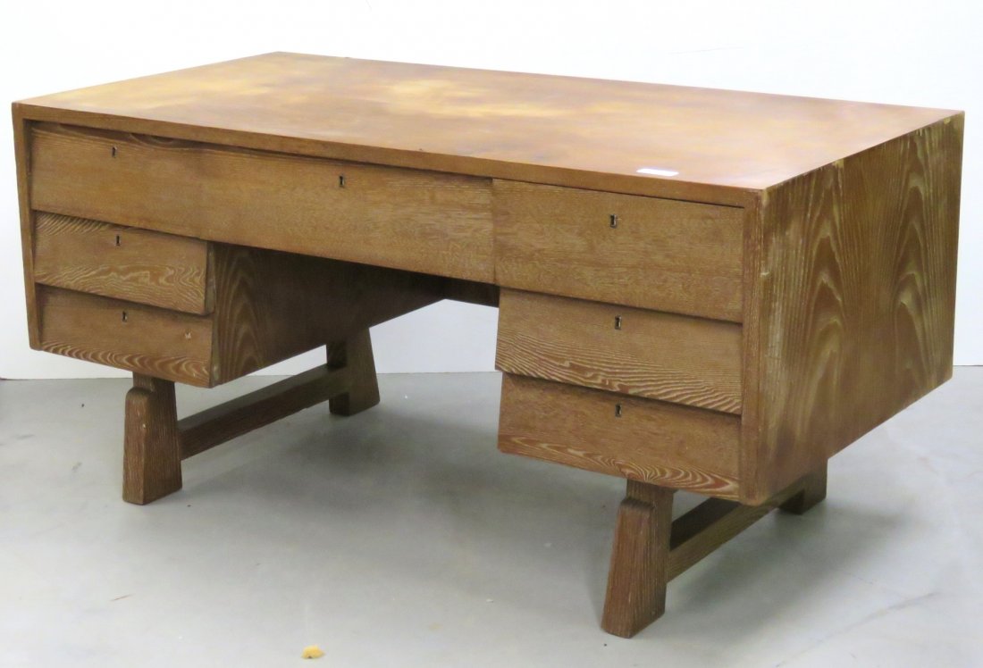ITALIAN MODERN OAK EXECUTIVE DESK (1 of 1)