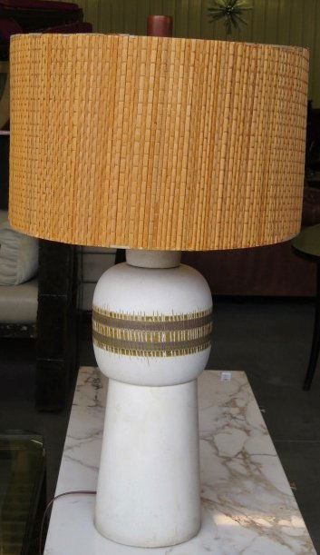 MID CENTURY MARTZ STUDIO POTTERY LAMP (1 of 7)