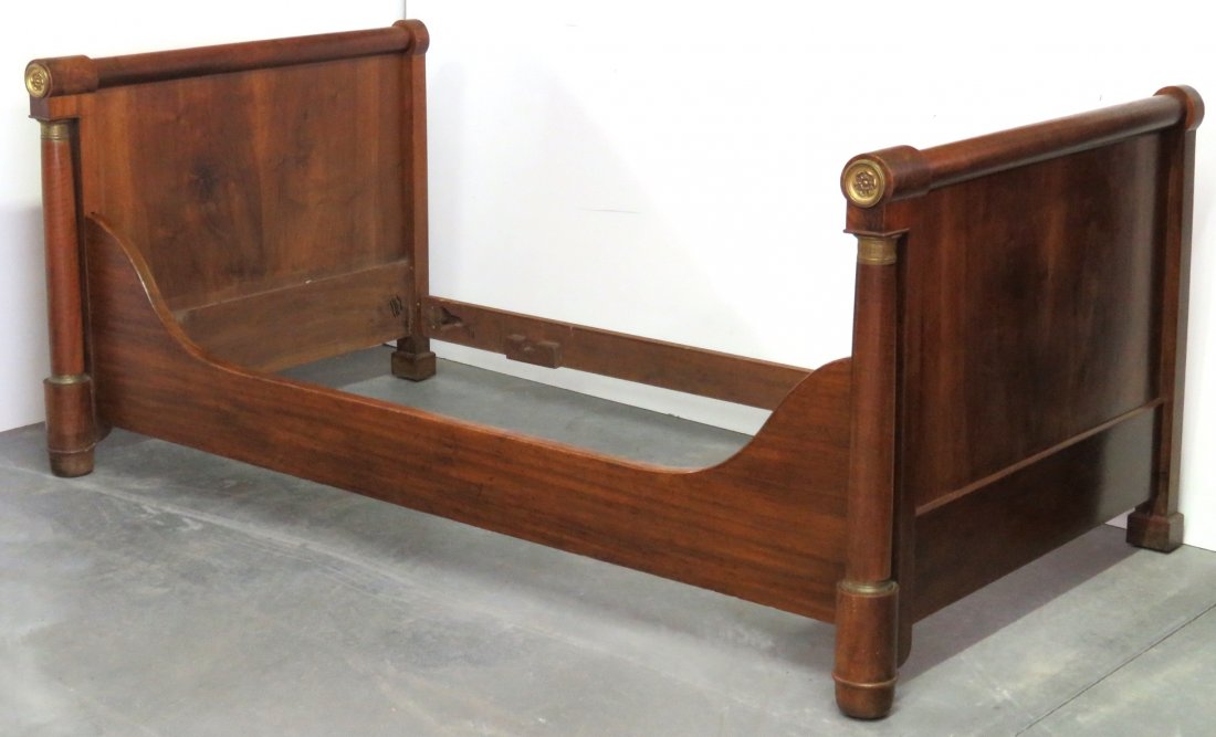 ANTIQUE FRENCH EMPIRE STYLE BRONZE MOUNTED DAY BED (1 of 4)