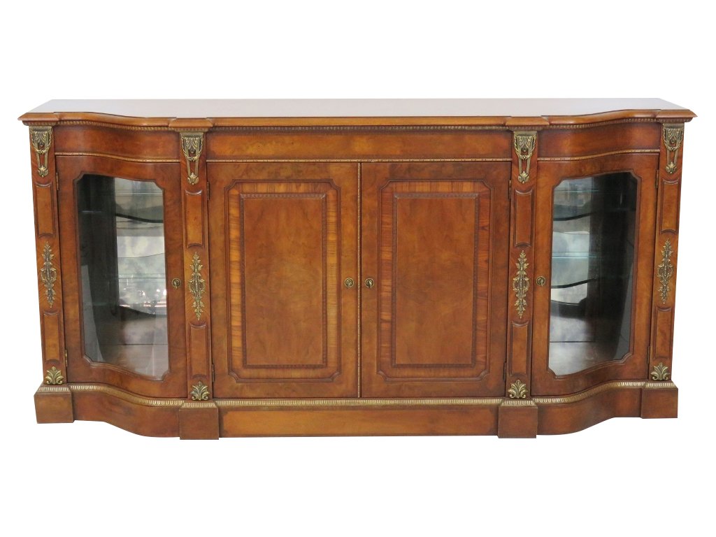 HENREDON CUSTOM FRENCH STYLE CREDENZA (1 of 7)