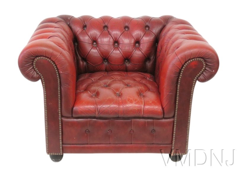 RED TUFTED LEATHER CHESTERFIELD LOUNGE CHAIR (1 of 5)