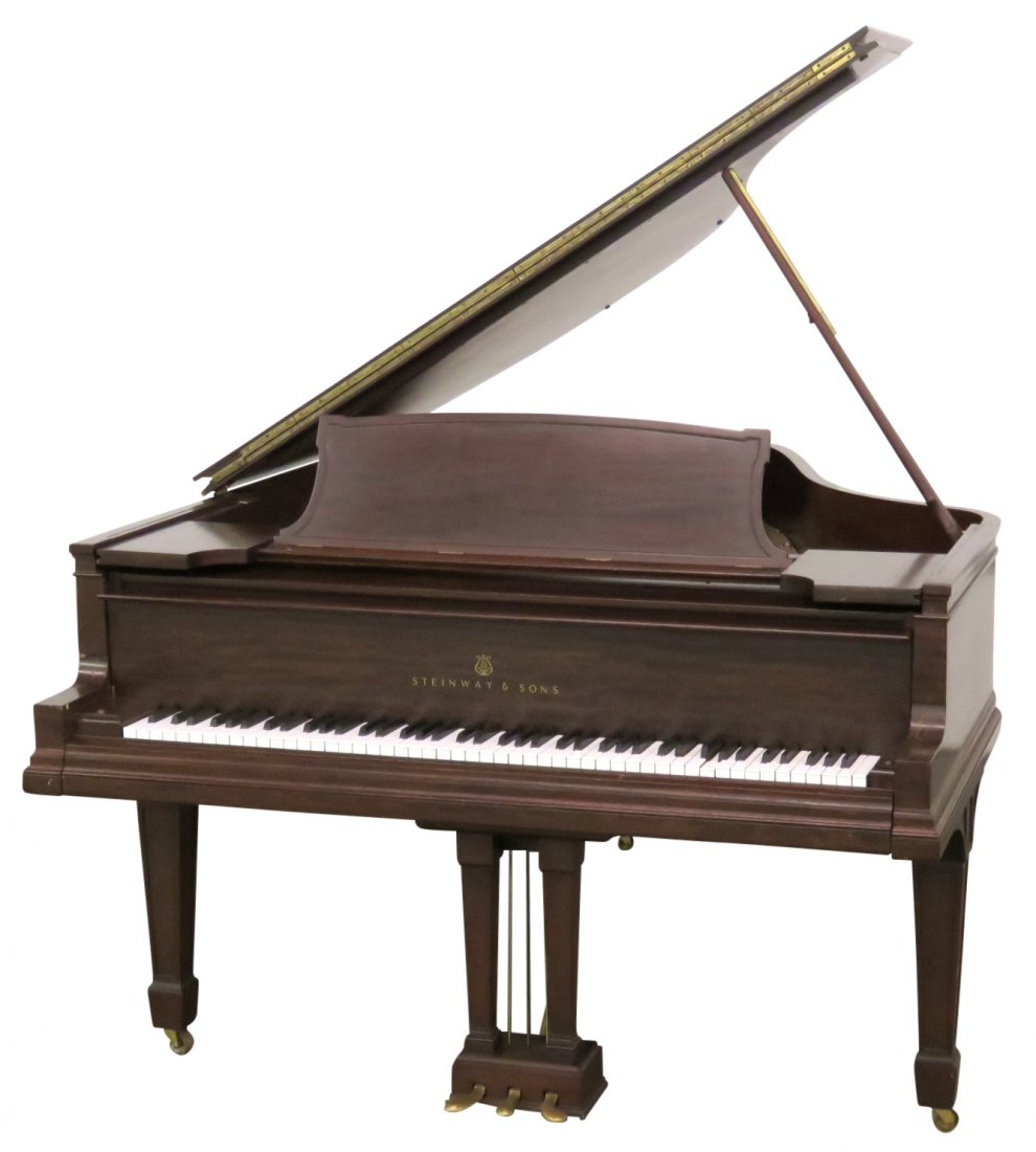 STEINWAY & SONS MODEL M GRAND PIANO (1 of 7)