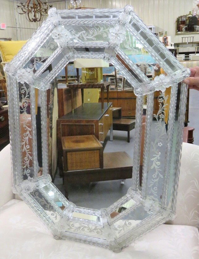 VENETIAN STYLE OCTAGONAL MIRROR (1 of 3)