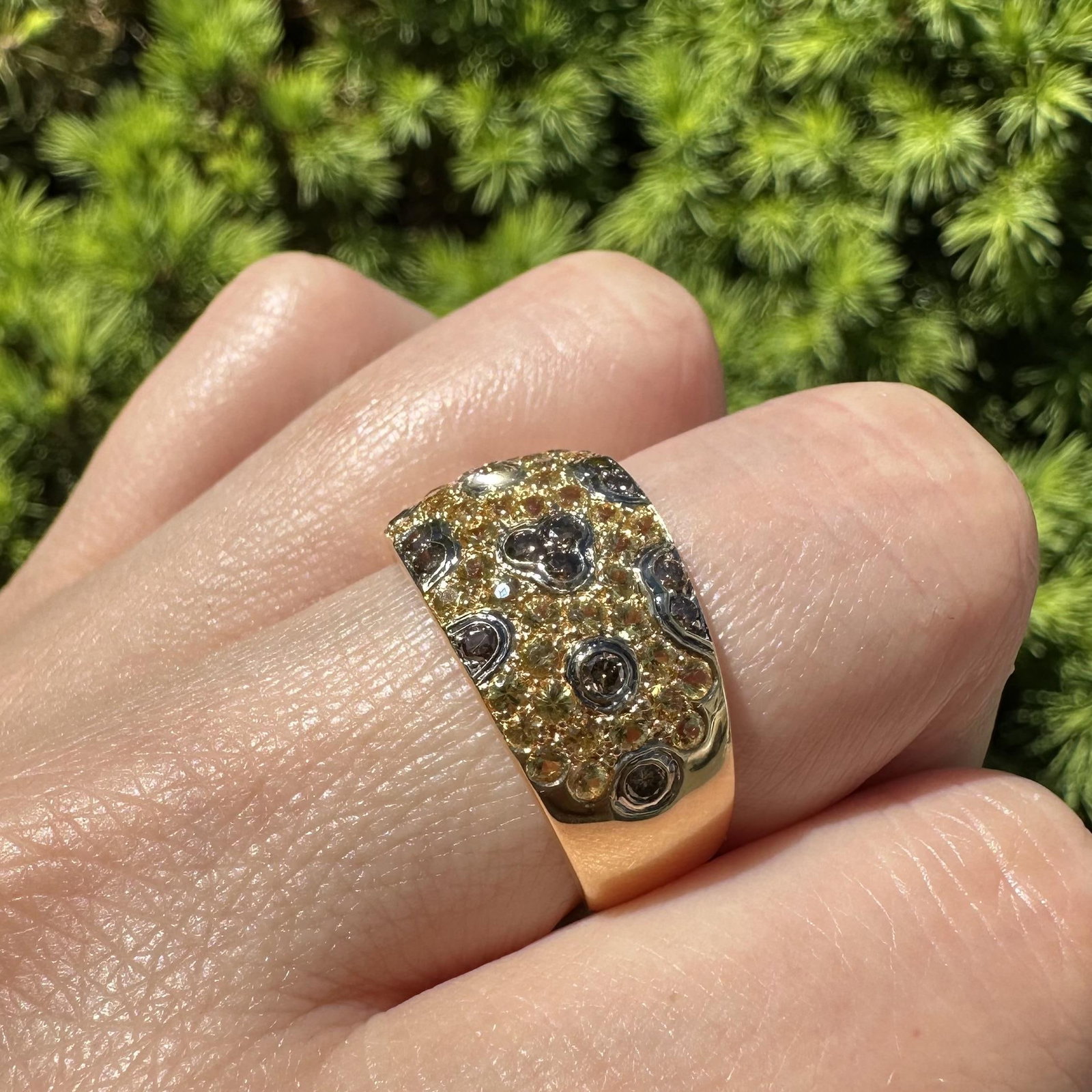 18k Gold Sapphire & Cognac Diamond Wide Cigar Band Ring - 10