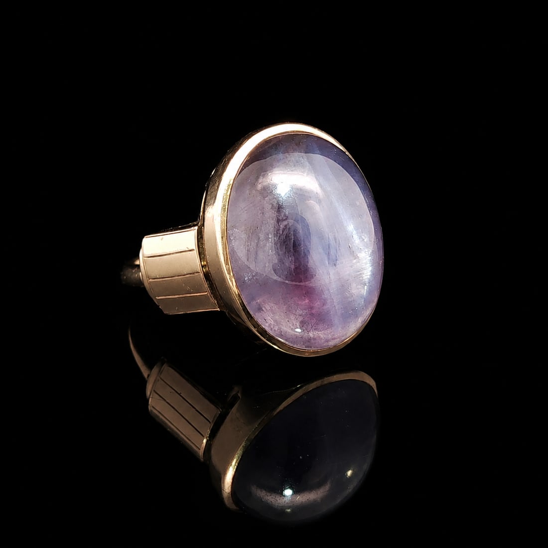 14k Yellow Gold Purple Star Sapphire Solitaire Ring - 8
