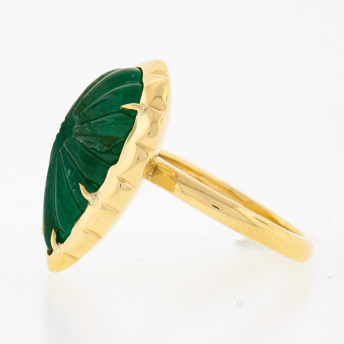 NEW 18K Gold GIA Scalloped Pear Cabochon Emerald Ring - 3
