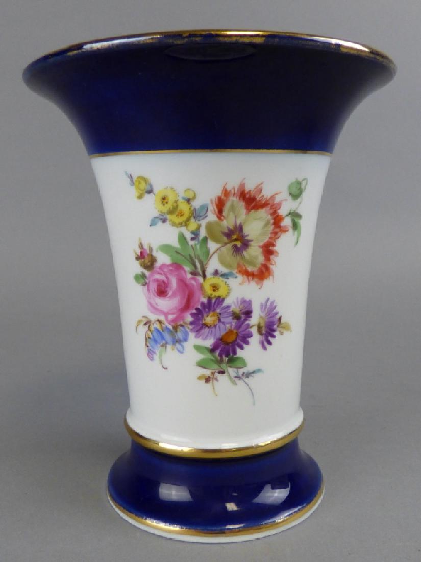 Meissen Porcelain Trumpet Vase: the base with crossed swords mark, and impressed Q, 22, 8, and 67. Size:4 1/2" dia. x 5 1/2" H