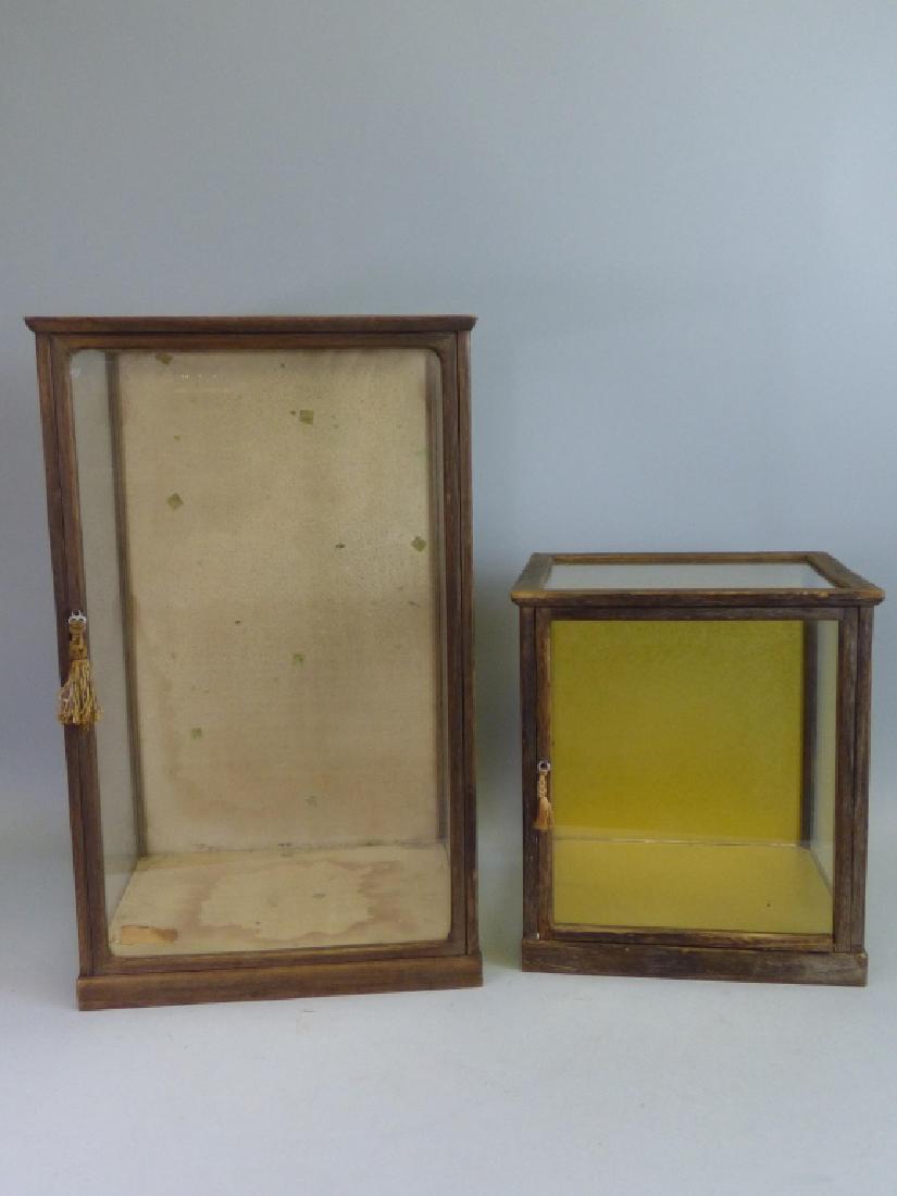 Two Display Cases (1 of 12)